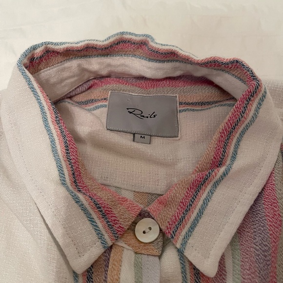 Women’s Rails Button Down - Picture 3 of 6